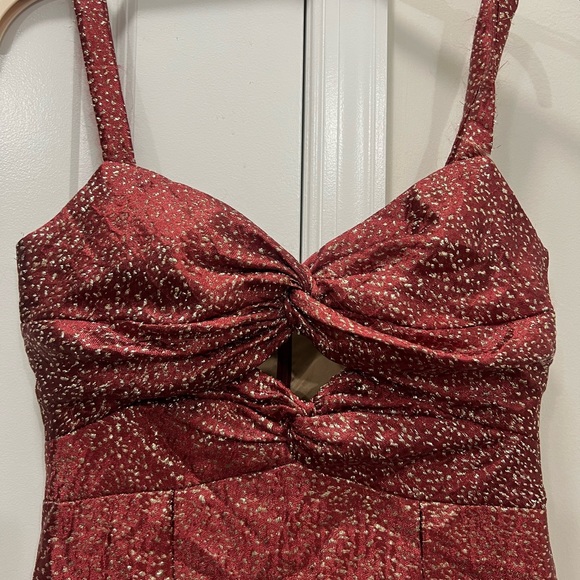 ML Monique Lhuillier Red Metallic High Low Gown Size 6 US $595 - Picture 5 of 13
